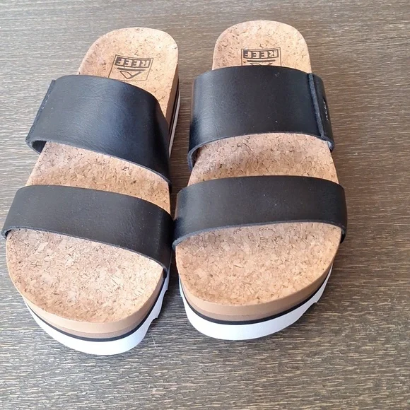 New Reef Black and Brown Cork Sandals - Picture 2 of 4